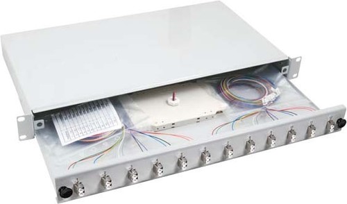 EFB-Elektronik Spleißbox 12xLC 50/125 OM3 12Pig./6Kupplungen B71902.12OM3 EFB-Elektronik Spleißbox 12xLC 50/125 OM3 12Pig./6Kupplungen B71902.12OM3