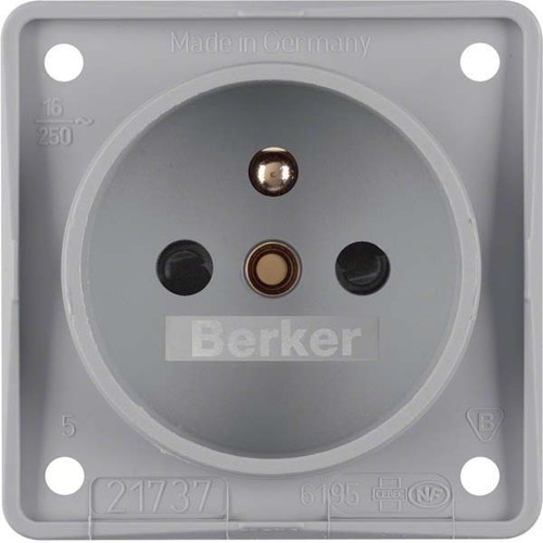 Berker Steckdose gr mit Erdungsstift 961952506