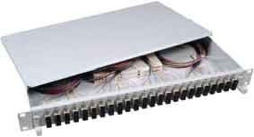 EFB-Elektronik Spleissbox, bestückt 12xSCD-SC 50/125 B70203.24 EFB-Elektronik Spleissbox, bestückt 12xSCD-SC 50/125 B70203.24