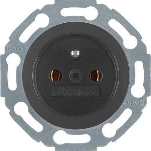Berker Steckdose schwarz mit Zentralstück 67657901