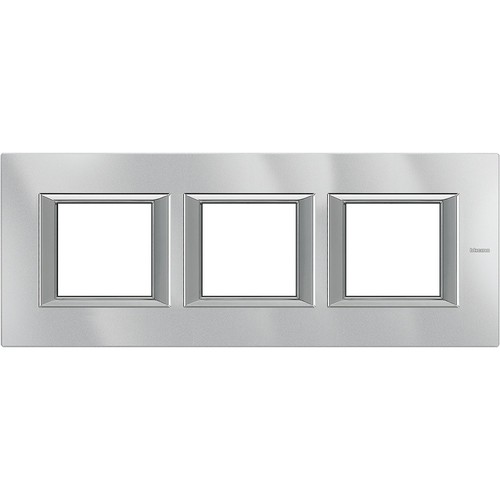 Legrand (SEKO) Axolute Rahmen hor.3-fach aluminium grau HA4802M3HHC