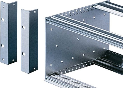 Heitec Befestigungsflansch 19" tiefenvers. EB 7HE 3684.629