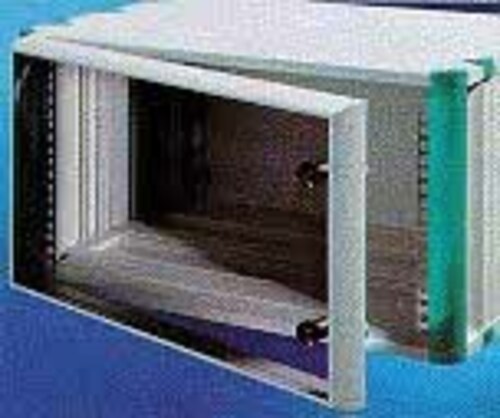 Heitec Fronttür HC m.Sichtfenster 3HE, 19" 3751.320 Heitec Fronttür HC m.Sichtfenster 3HE, 19" 3751.320