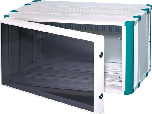 Heitec Fronttür HC m.Sichtfenster 4HE, 19" 3751.330 Heitec Fronttür HC m.Sichtfenster 4HE, 19" 3751.330