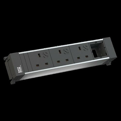 Bachmann Einbausteckdose 3xUK 3,15A 1xC 9.160.520