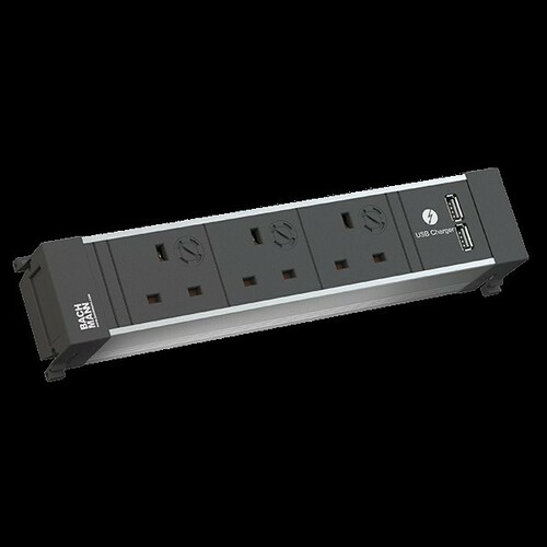 Bachmann Einbausteckdose 3xUK 90° 1xUSB 9.161.229