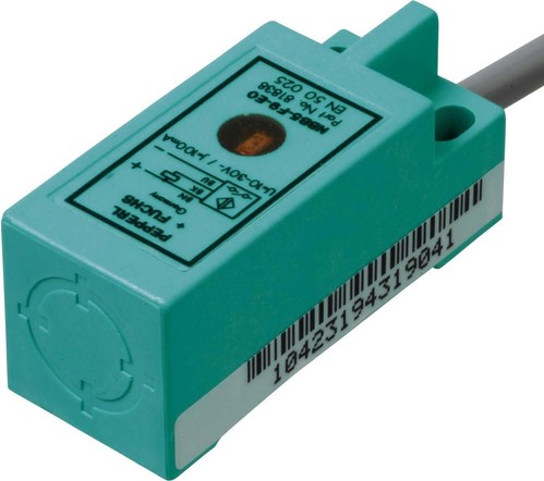 Pepperl+Fuchs Fabrik Sensor,ind.,16x38.5,Kabel DC,pnp,no,sn=5mm,b NBB5-F9-E2