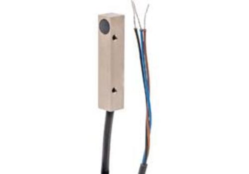 Ipf Electronic Sensor Induktiv, 25x5x5mm, bündig Sn: 1,5 IBQ50106