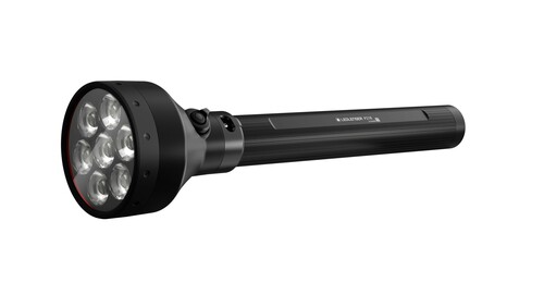 LED LENSER® Hochleistungs-Taschenlampe aufladbar P21R