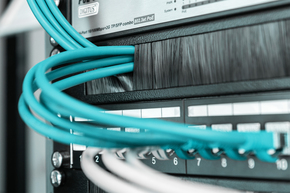 DIGITUS Kabelbürstenleiste 1HE, schwarz DN-97661