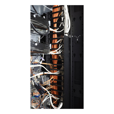 APC Kabelmanager 750 mm breit (2 stk) AR7580A