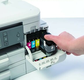 Brother Tintenpatrone schwarz ca.6000 Seiten LC-426XLBK Brother Tintenpatrone schwarz ca.6000 Seiten LC-426XLBK