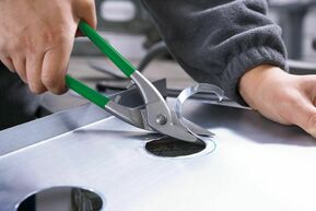 BESSEY Lochschere D107-300