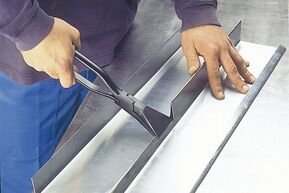 BESSEY Falzzange 45 Grd gebogen D341-80