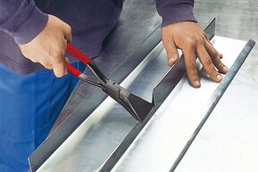 BESSEY Falzzange 90 Grd gebogen PVC Griffe D35-60-P