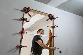 BESSEY Winkel-Türfutter- Richtzwinge WTR
