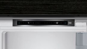 Siemens MDA EB-Kühl/Gefrierkombi IQ500 KI77SADE0
