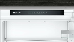 Siemens MDA EB-Kühl/Gefrierkombi IQ300 KI86NVSE0